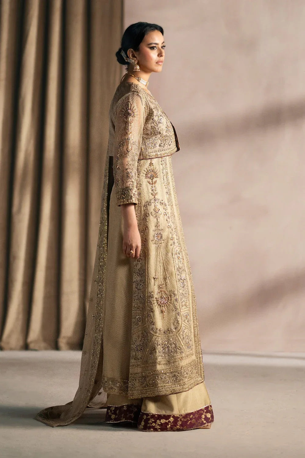 Maryum N Maria | Luna Formals | LIARA - Rang-e-Khaas