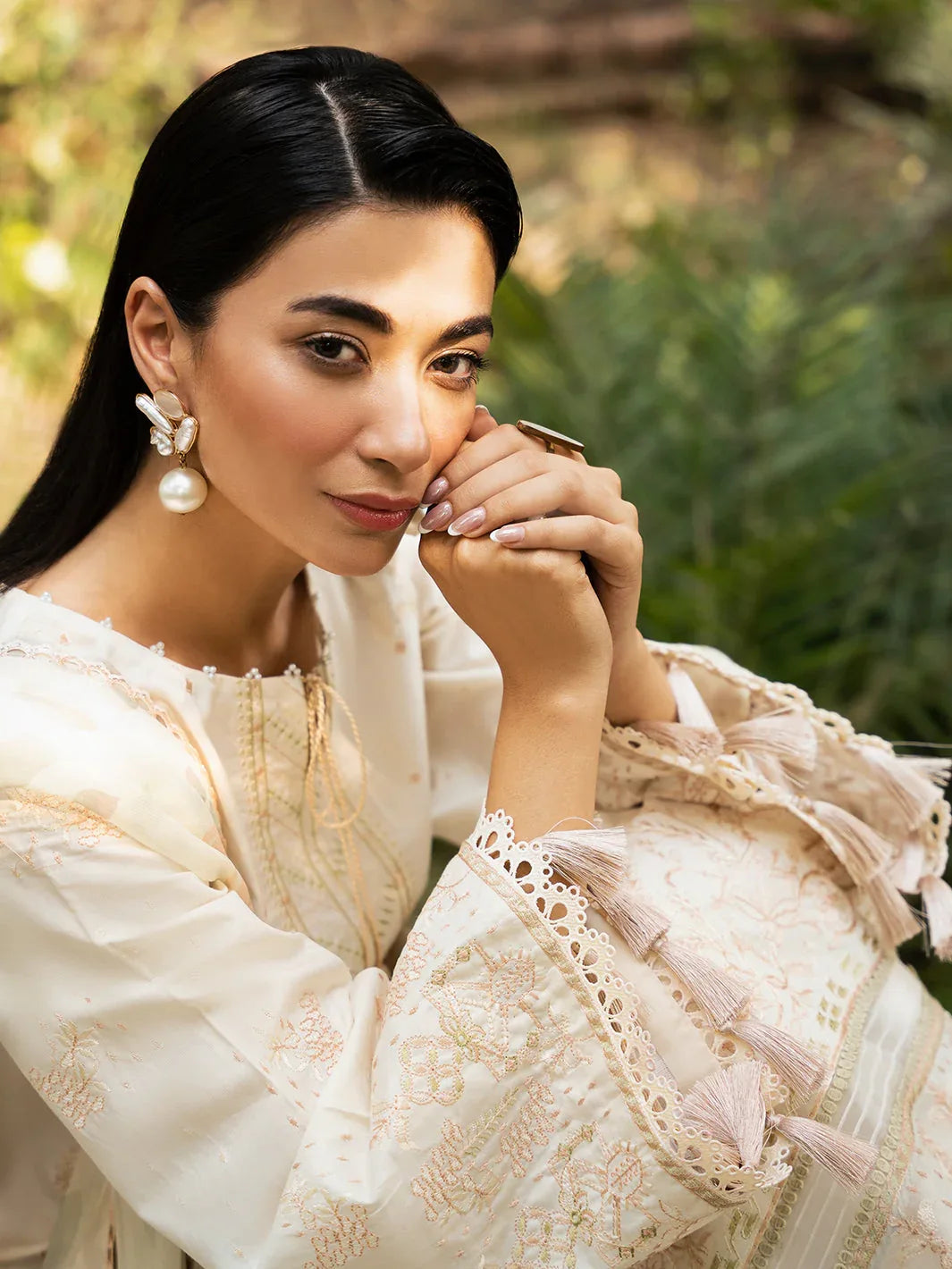 Izel | Dastak Luxury Lawn | MAAHAY - Rang-e-Khaas