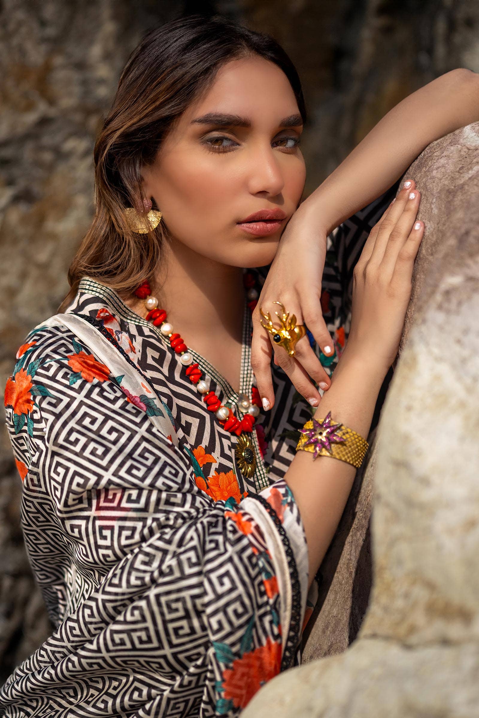 Sana Safinaz | Mahay Spring 24 | H241-013A-2BK - Rang-e-Khaas