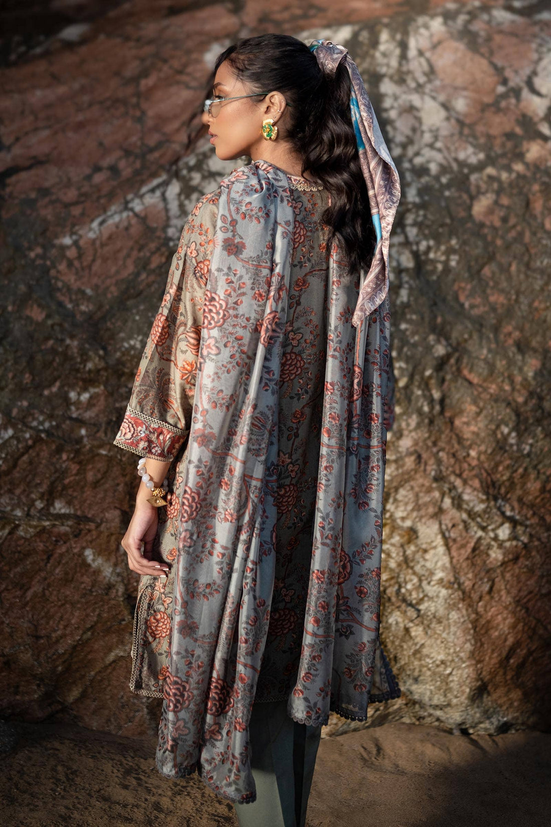 Sana Safinaz | Mahay Spring 24 | H241-016A-3CK - Rang-e-Khaas