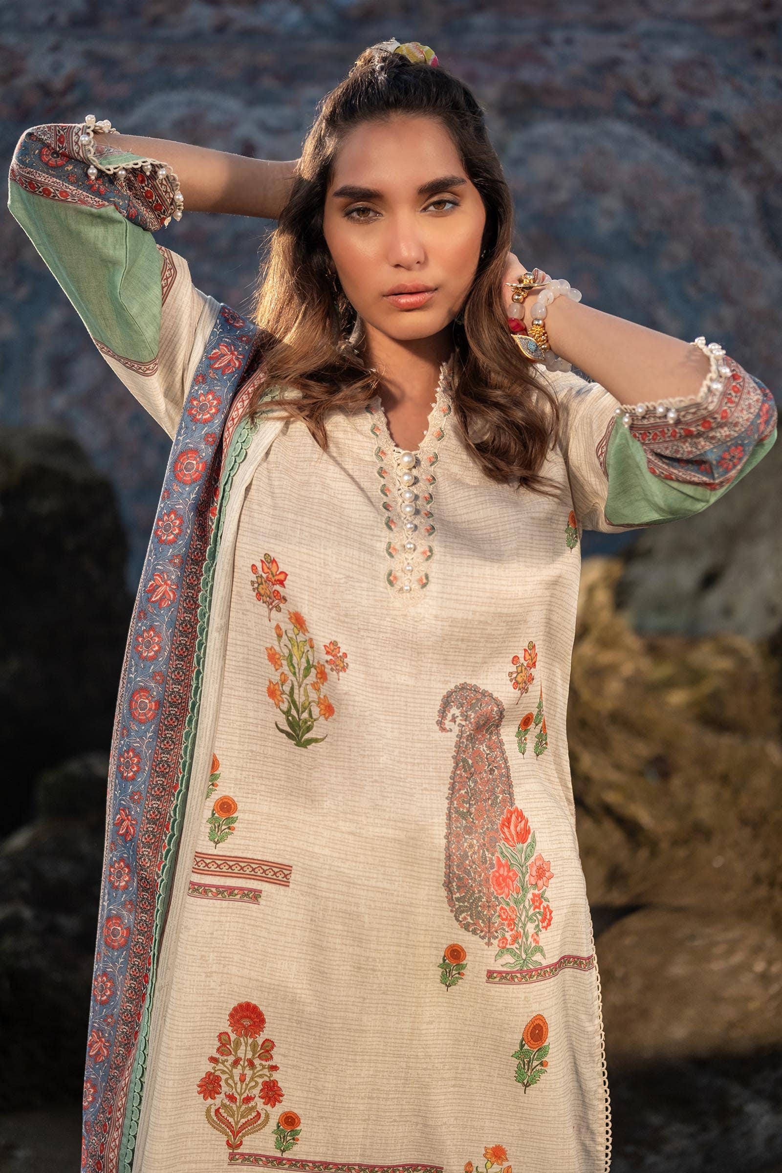 Sana Safinaz | Mahay Spring 24 | H241-022A-2BS - Rang-e-Khaas