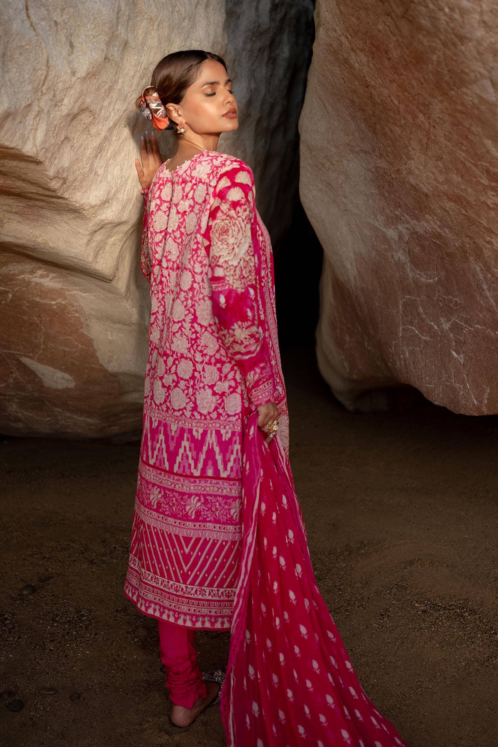 Sana Safinaz | Mahay Spring 24 | H241-005A-3CI - Rang-e-Khaas