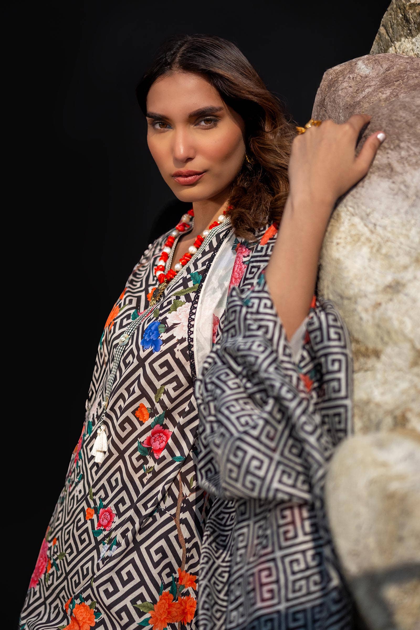 Sana Safinaz | Mahay Spring 24 | H241-013A-2BK - Rang-e-Khaas
