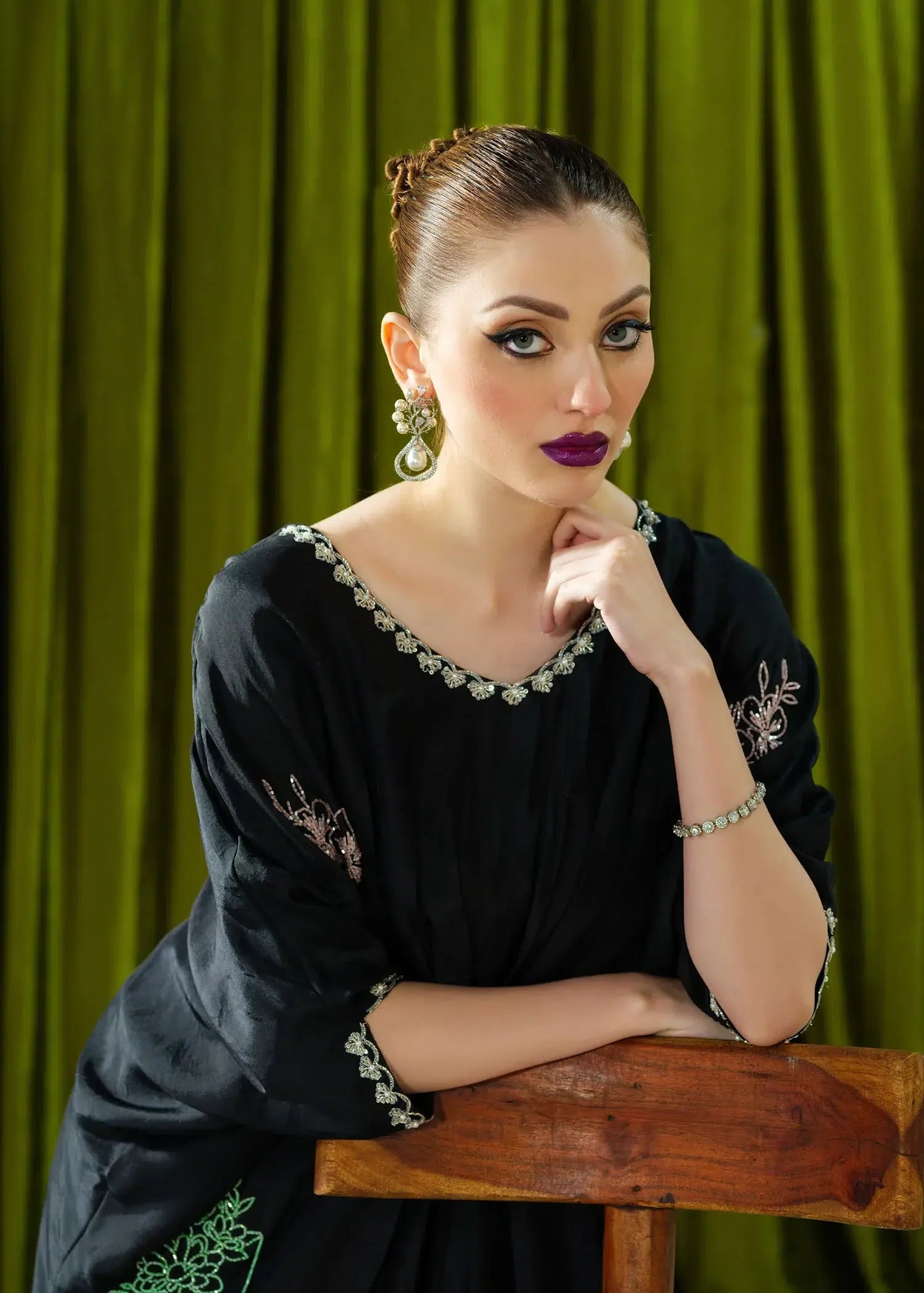 Mahum Asad | Forever and Ever Formals | Midnight - Rang-e-Khaas