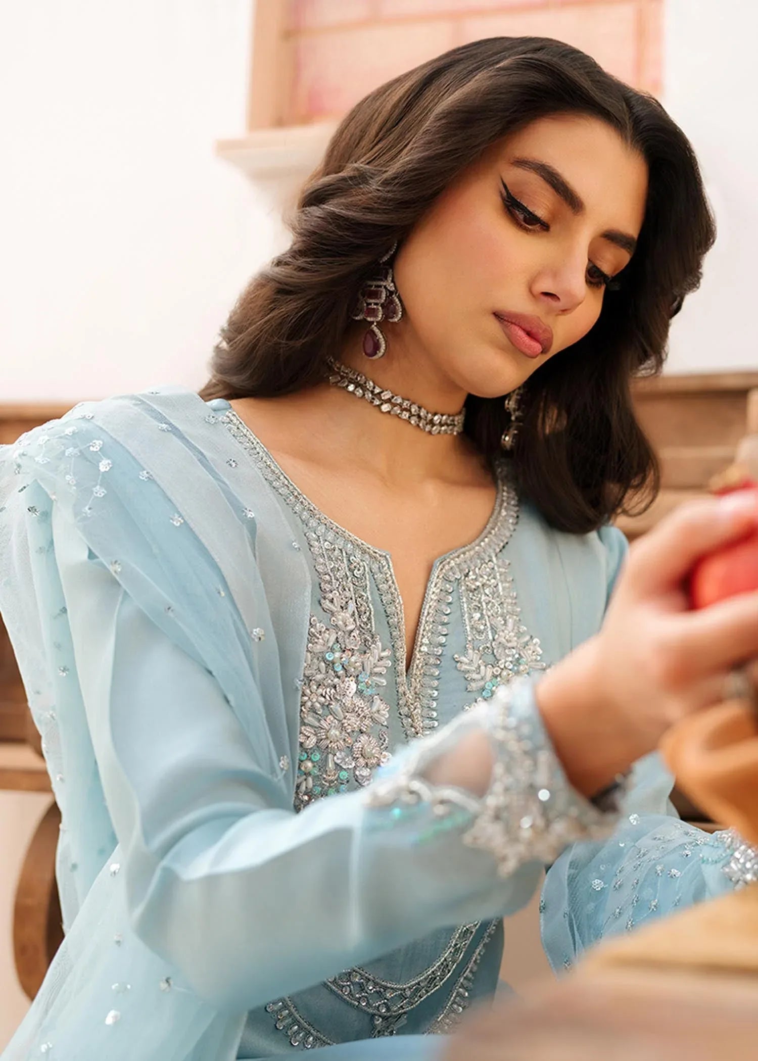 Mahum Asad | Raising The Bar | Famous - Rang-e-Khaas