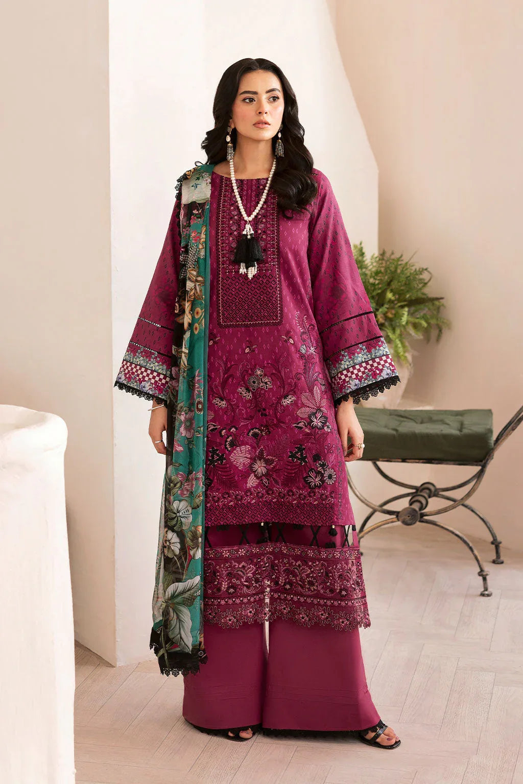 Ramsha | Mashaal Luxury Lawn |  L-1402 - Rang-e-Khaas
