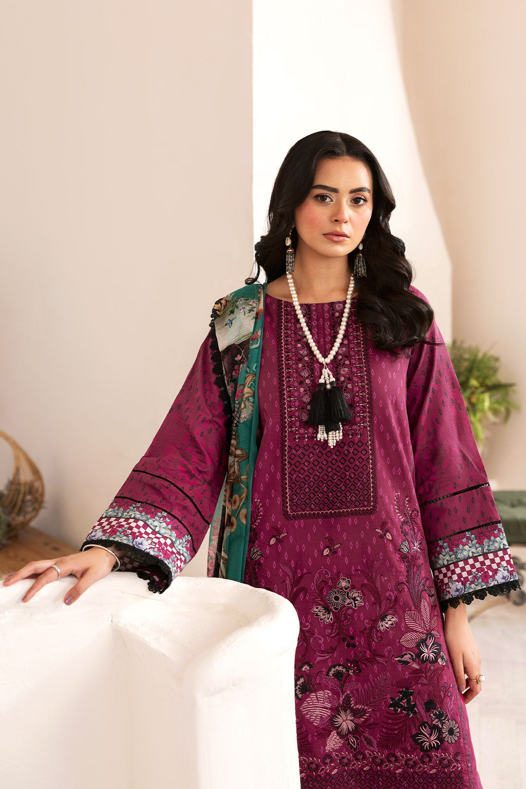 Ramsha | Mashaal Luxury Lawn |  L-1402