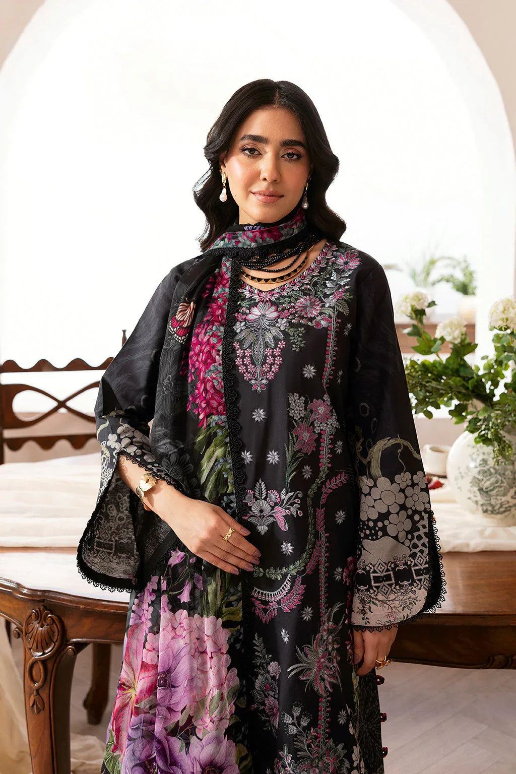 Ramsha | Mashaal Luxury Lawn | L-1403 - Rang-e-Khaas