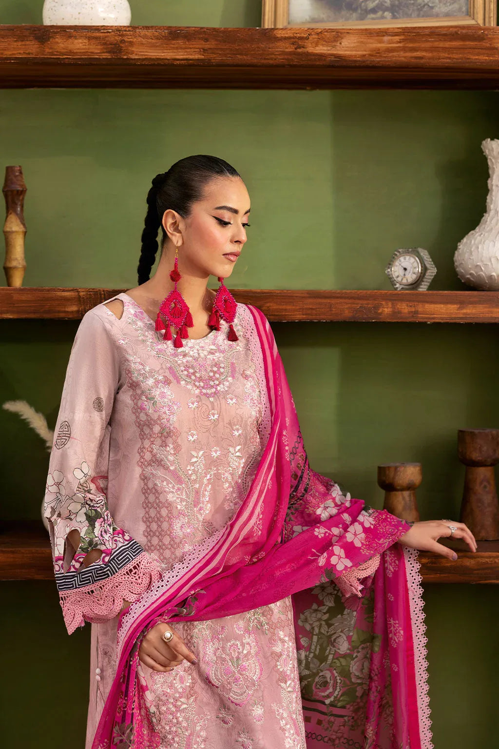 Ramsha | Mashaal Luxury Lawn |  L-1407 - Rang-e-Khaas
