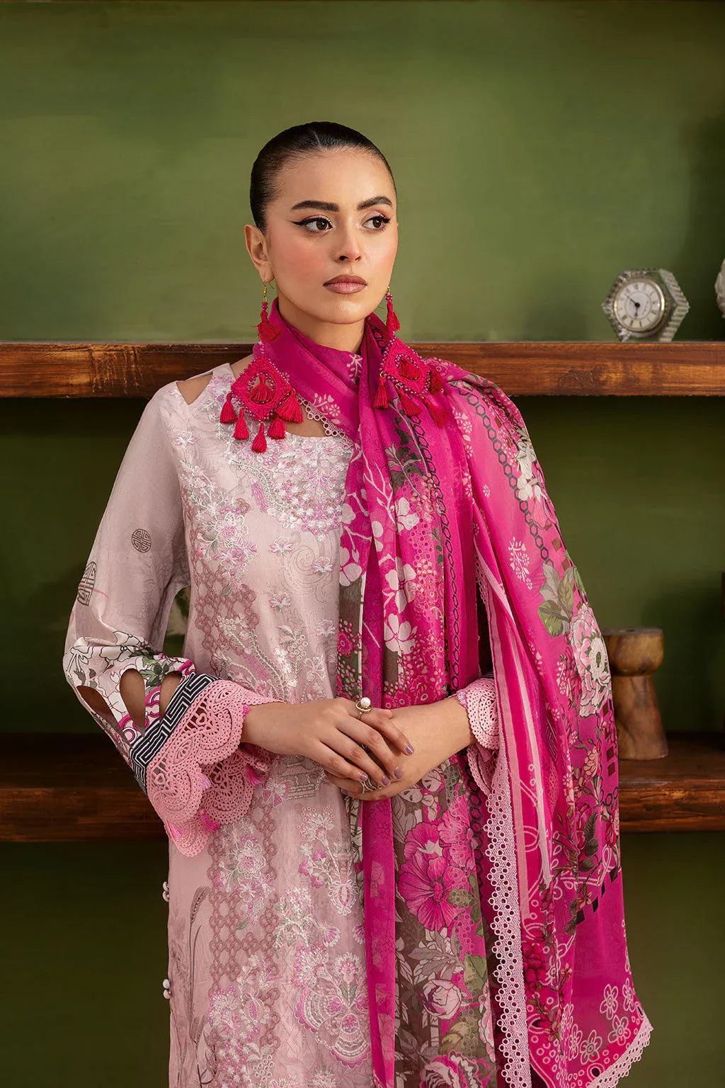 Ramsha | Mashaal Luxury Lawn |  L-1407 - Rang-e-Khaas