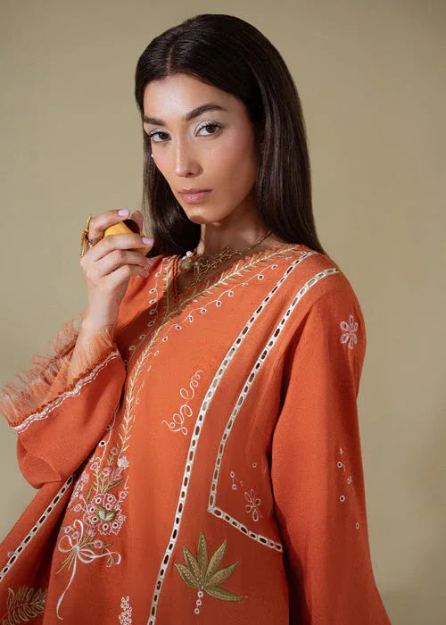 Saira Shakira | Basic Pret 25 | Amber Aura - Rang-e-Khaas