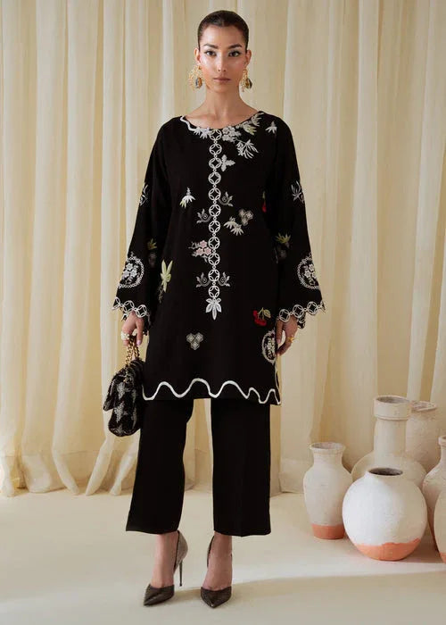 Saira Shakira | Basic Pret 25 | Dark Dust - Rang-e-Khaas