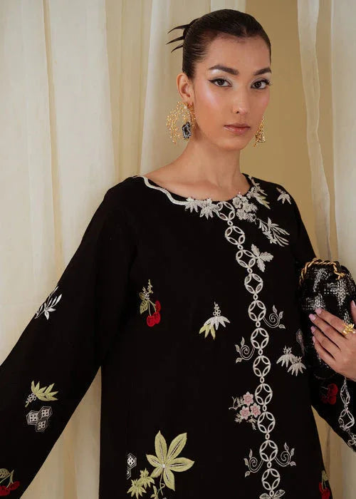 Saira Shakira | Basic Pret 25 | Dark Dust - Rang-e-Khaas