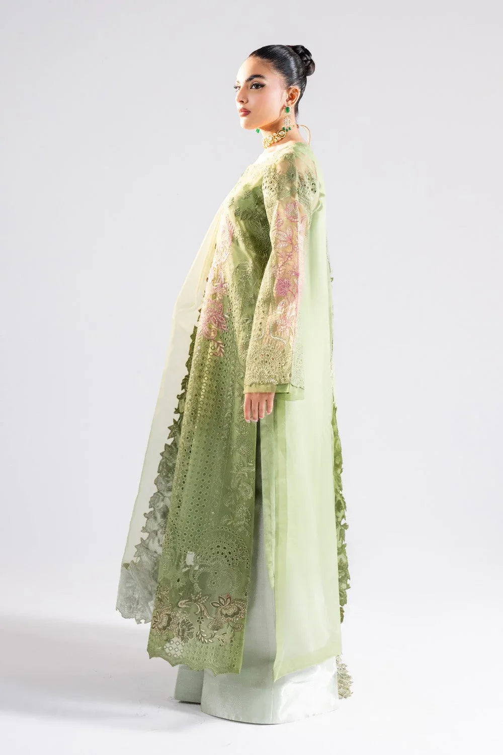 Maryum N Maria | Luna Formals | MERAKI - Rang-e-Khaas