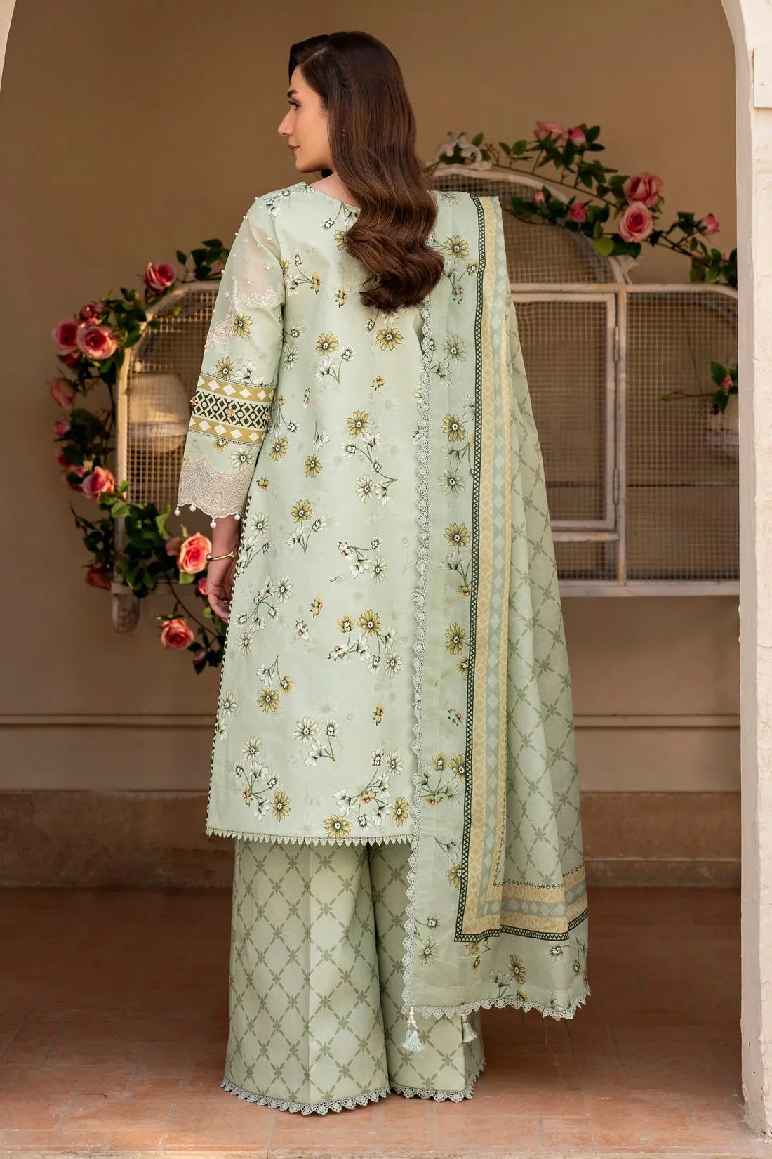 Alizeh | Levana Lawn | Mintel - Rang-e-Khaas