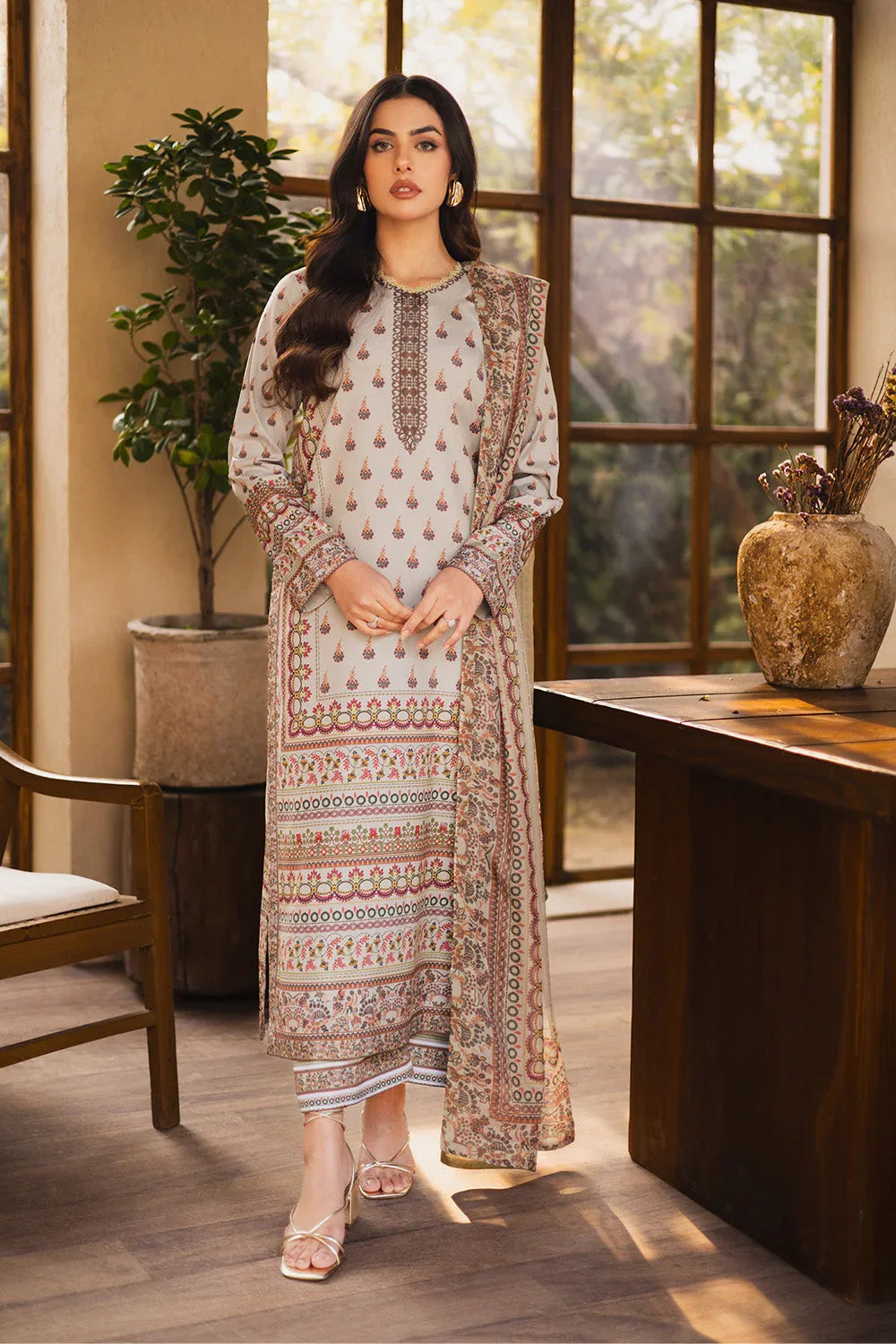 Maryum N Maria | Ceil 25 |  DIBA - Rang-e-Khaas