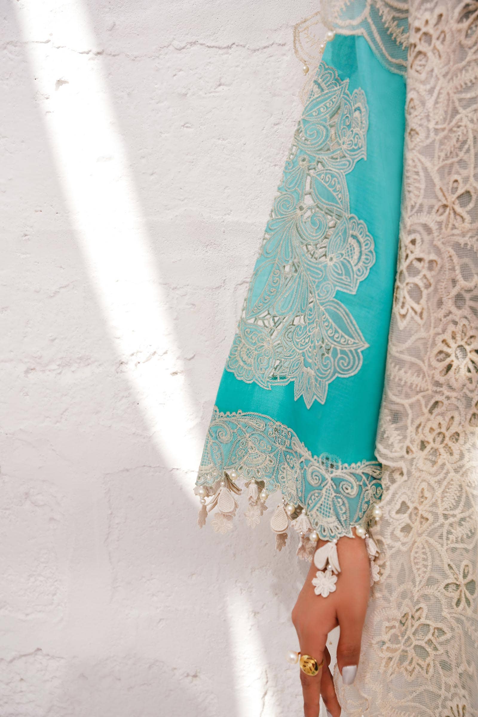 Sana Safinaz | Muzlin Spring 24 | M241-017B-CW - Rang-e-Khaas