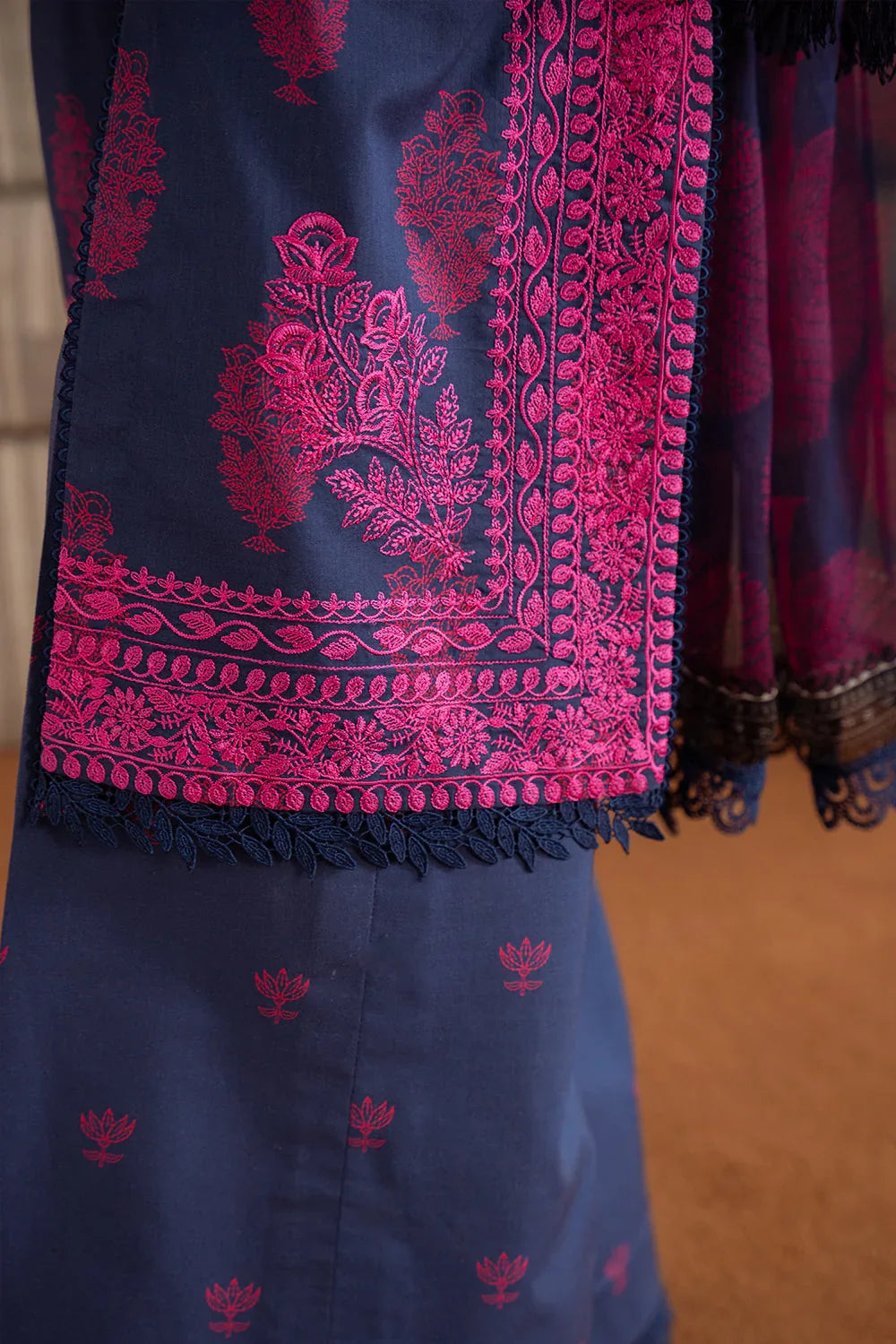 Saira Rizwan | Laanem Summer Lawn 25 | ELARA-B-SRL25-01 - Rang-e-Khaas