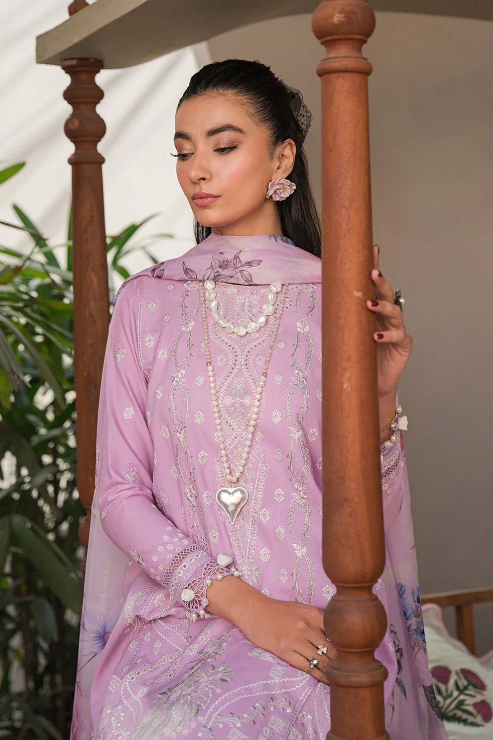 Neeshay | Symphony Luxury Lawn 24 | Serenade - Rang-e-Khaas