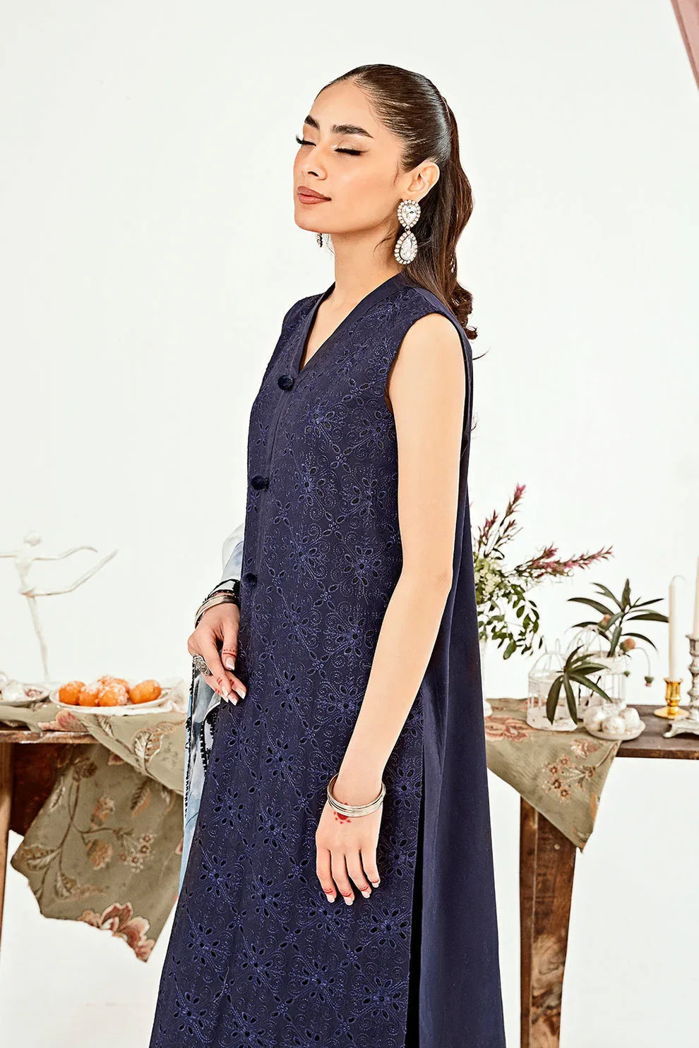 Neeshay | Zoella Lawn Collection | Elara - Rang-e-Khaas