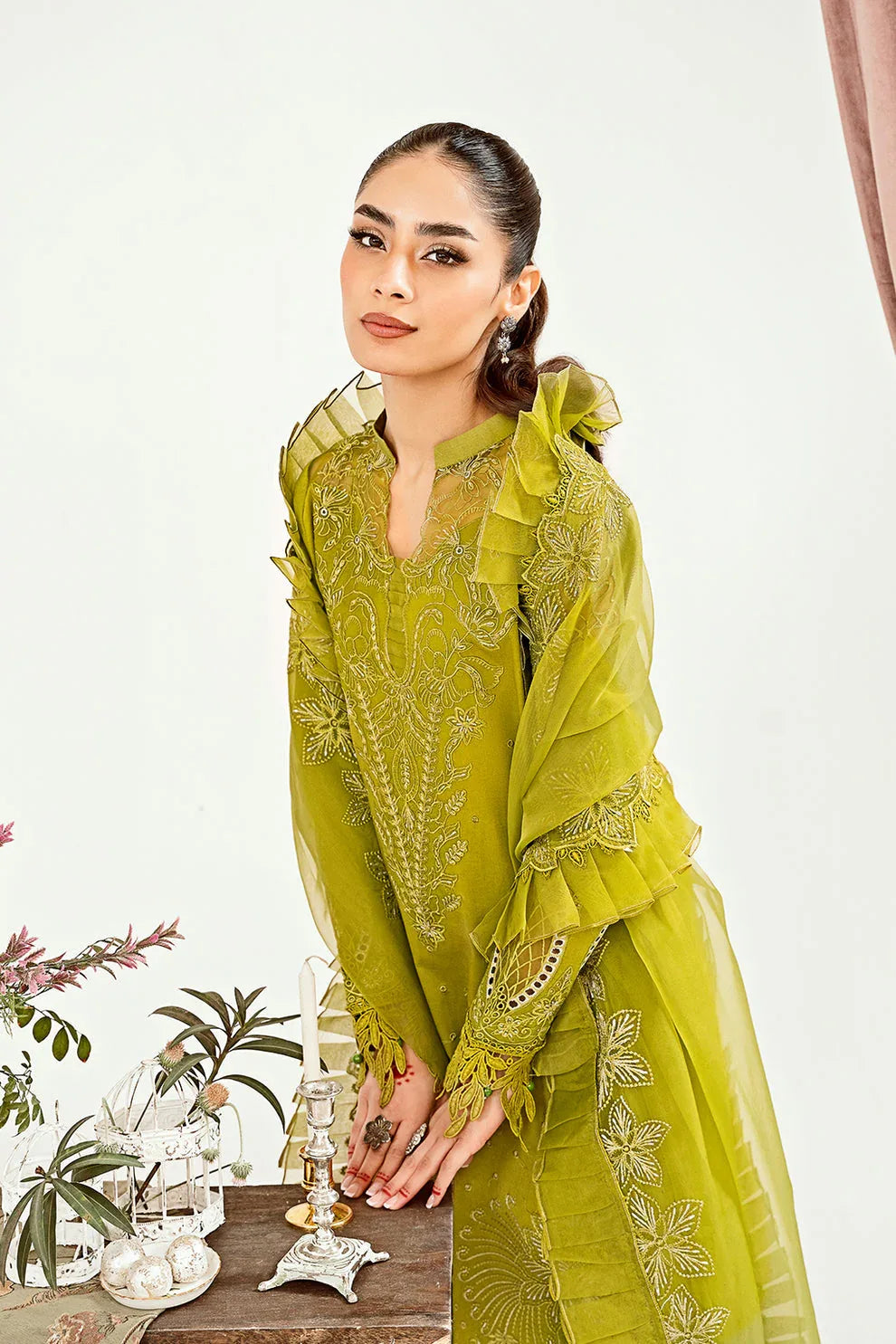 Neeshay | Zoella Lawn Collection | Penelope - Rang-e-Khaas