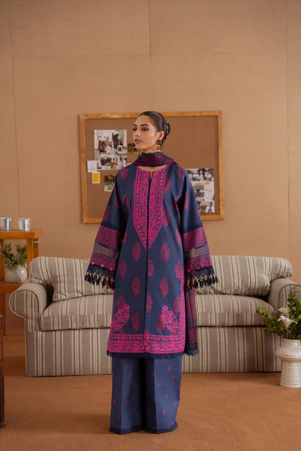 Saira Rizwan | Laanem Summer Lawn 25 | ELARA-B-SRL25-01 - Rang-e-Khaas