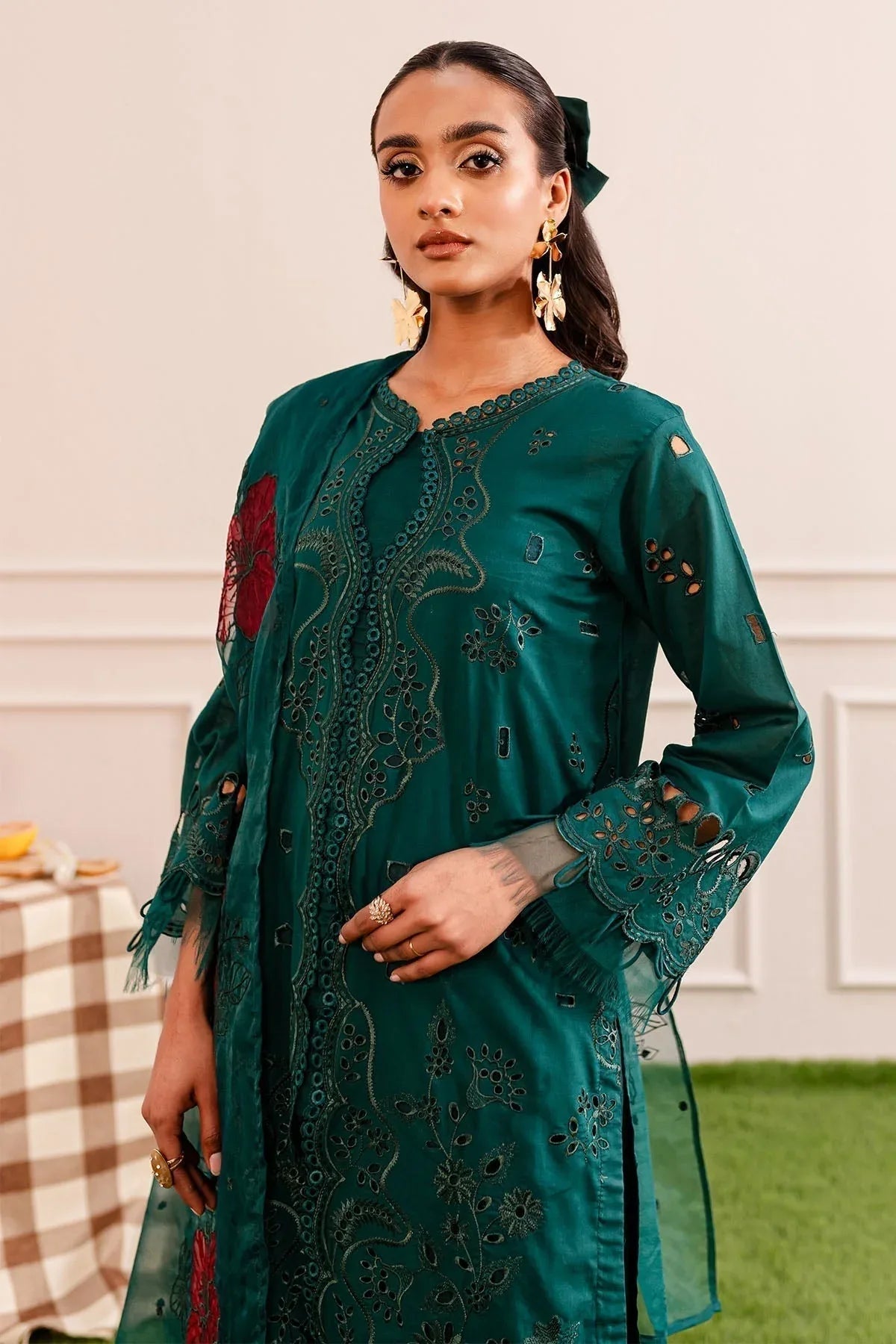 Nureh | Shades Of Summer | NP-478 - Rang-e-Khaas