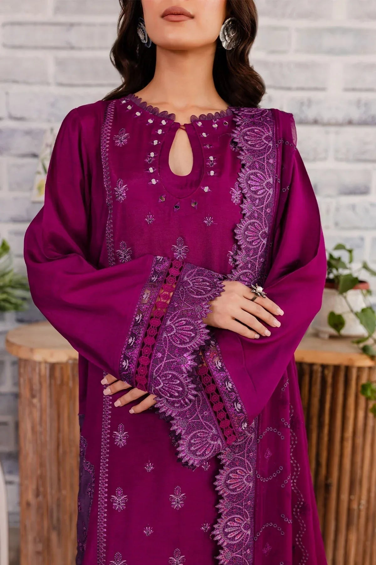 Nureh | Shades Of Summer | NP-494 - Rang-e-Khaas