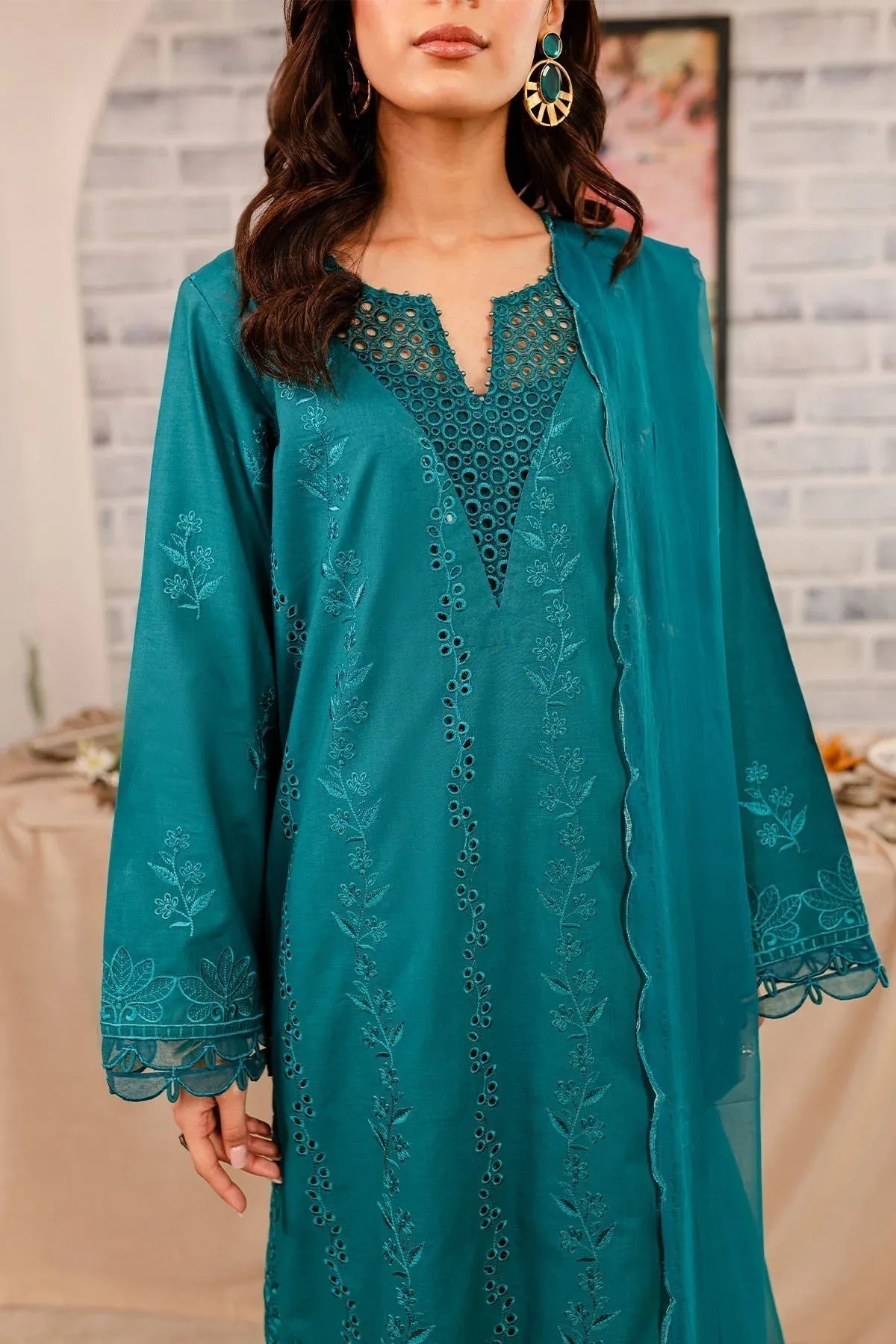 Nureh | Shades Of Summer | NP-495 - Rang-e-Khaas