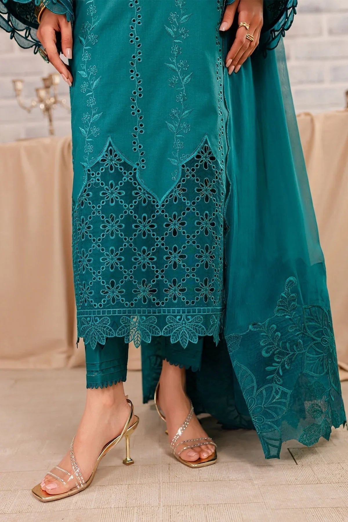 Nureh | Shades Of Summer | NP-495 - Rang-e-Khaas