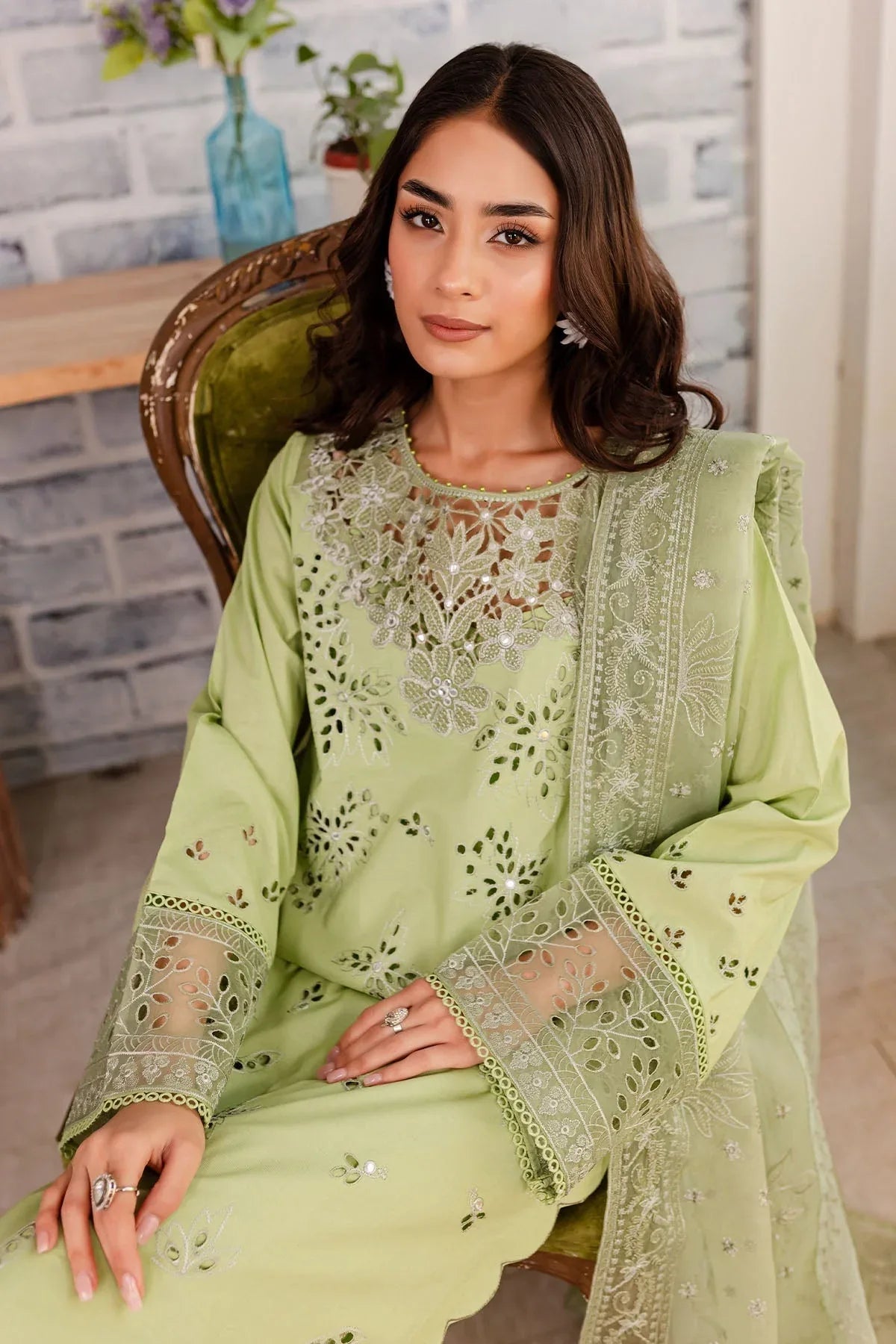 Nureh | Shades Of Summer | NP-490 - Rang-e-Khaas