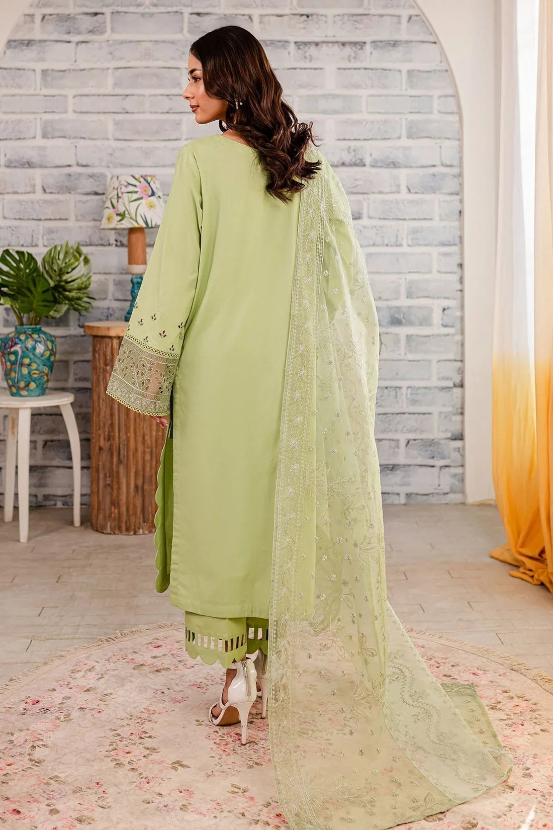 Nureh | Shades Of Summer | NP-490 - Rang-e-Khaas