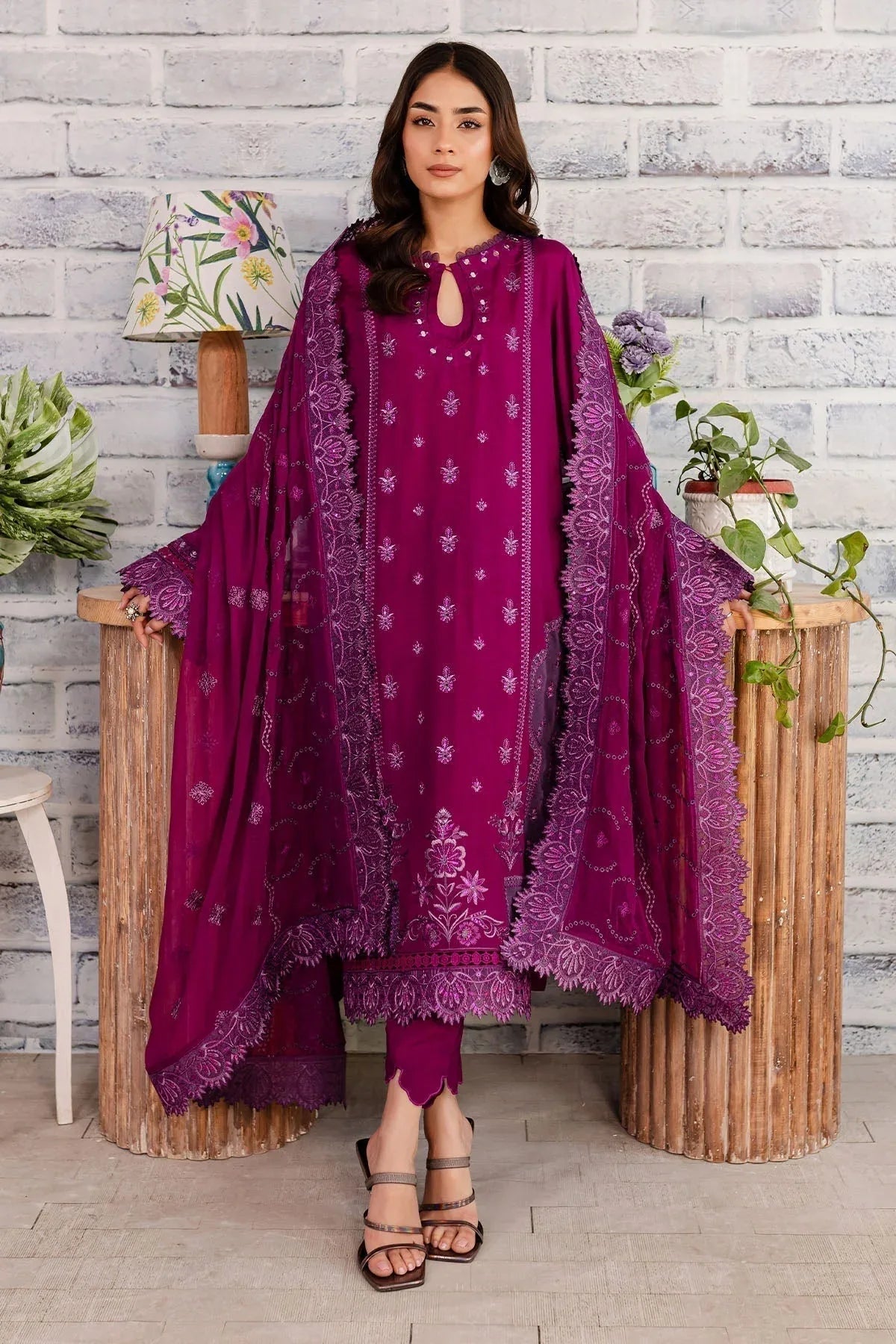Nureh | Shades Of Summer | NP-494 - Rang-e-Khaas