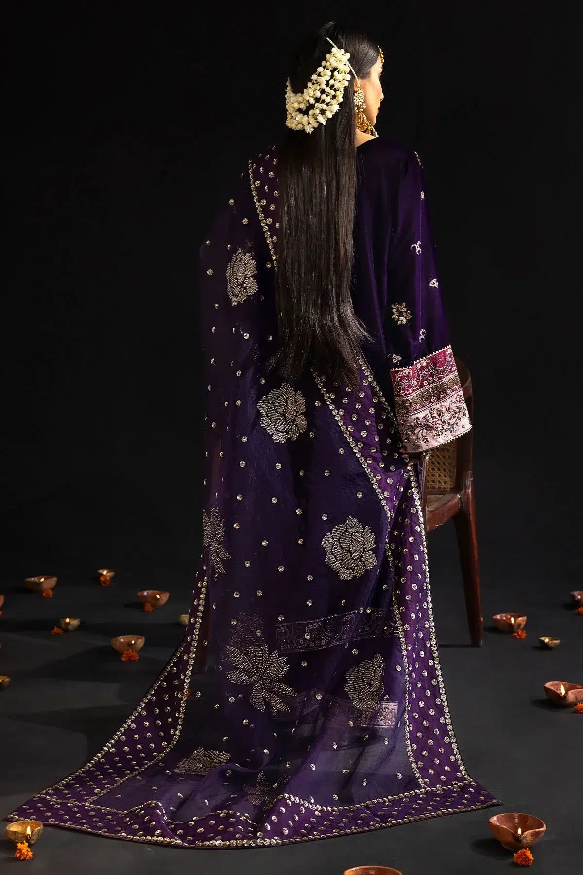 Nureh | Maya Velvet 23 | Rumeli - Rang-e-Khaas