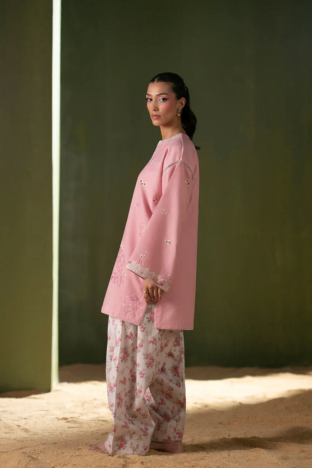 Saira Rizwan | Joolie Co ords | JOOLIE PINK - JBP25-08 - Rang-e-Khaas