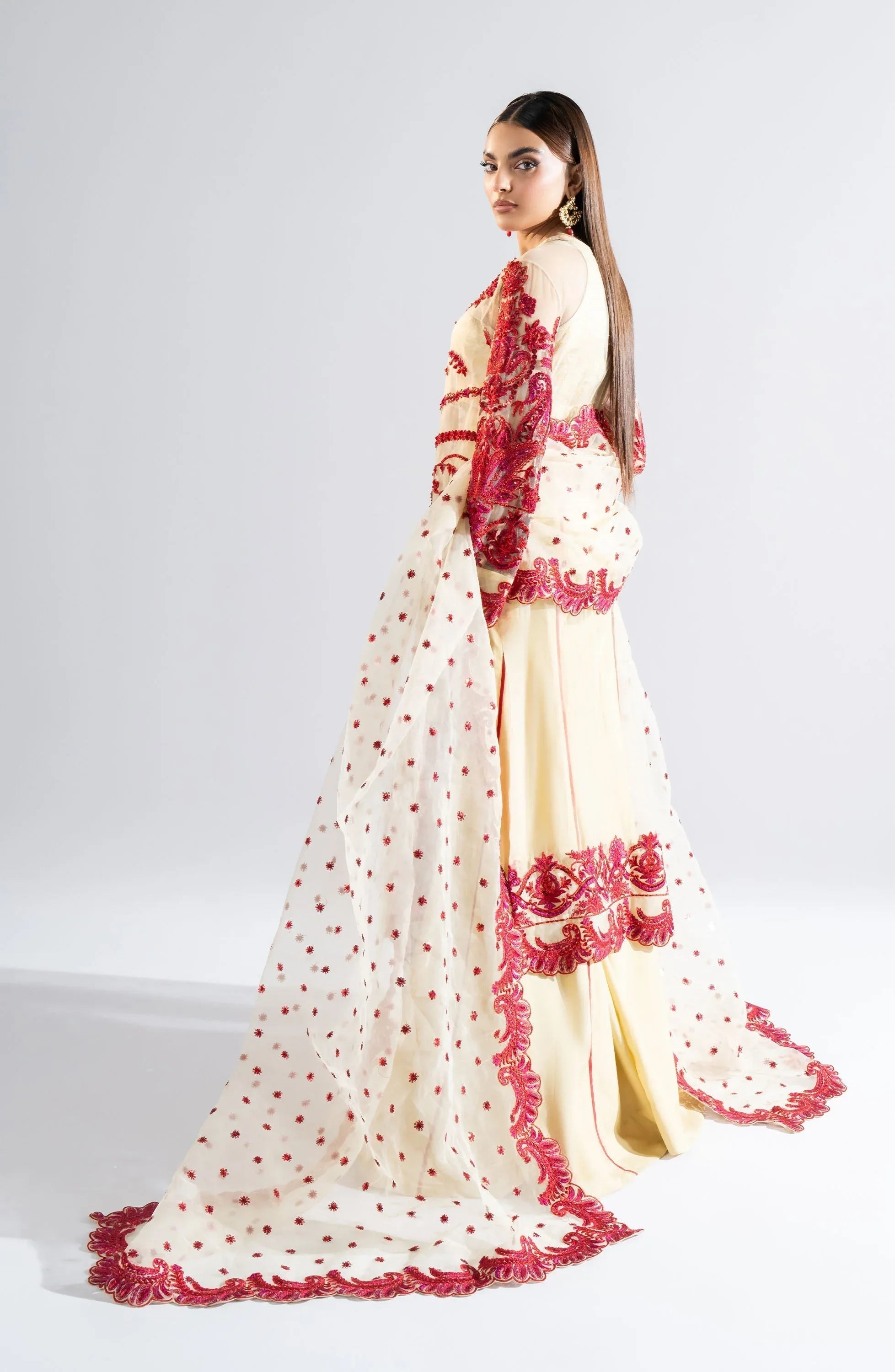 Maryum N Maria | Riwayat Wedding Formals | ONISHA - MW24-557 - Rang-e-Khaas