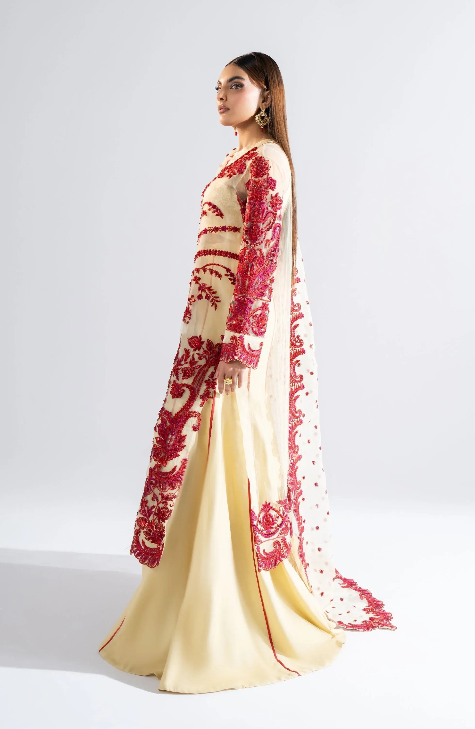 Maryum N Maria | Riwayat Wedding Formals | ONISHA - MW24-557 - Rang-e-Khaas