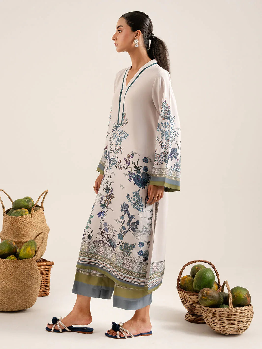 IZEL | Sunset street Pret | PETRA - Rang-e-Khaas