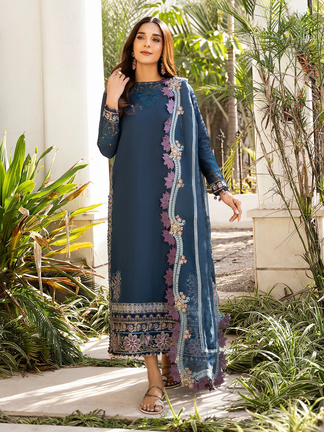 Izel | Mahveen Festive Lawn 25 | RAISA - Rang-e-Khaas