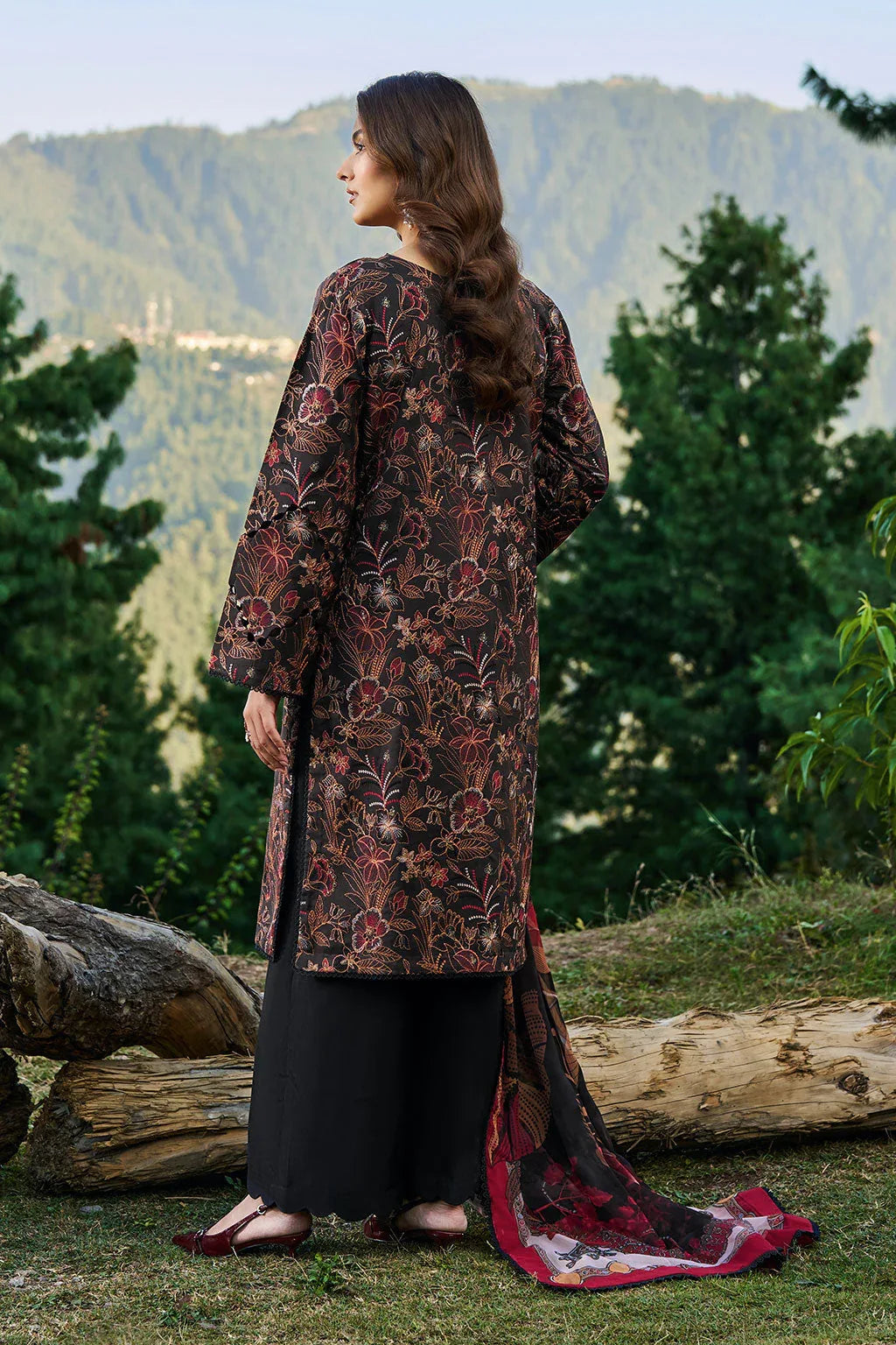 Ramsha | Riwaj Winter Collection | J-705 - Rang-e-Khaas