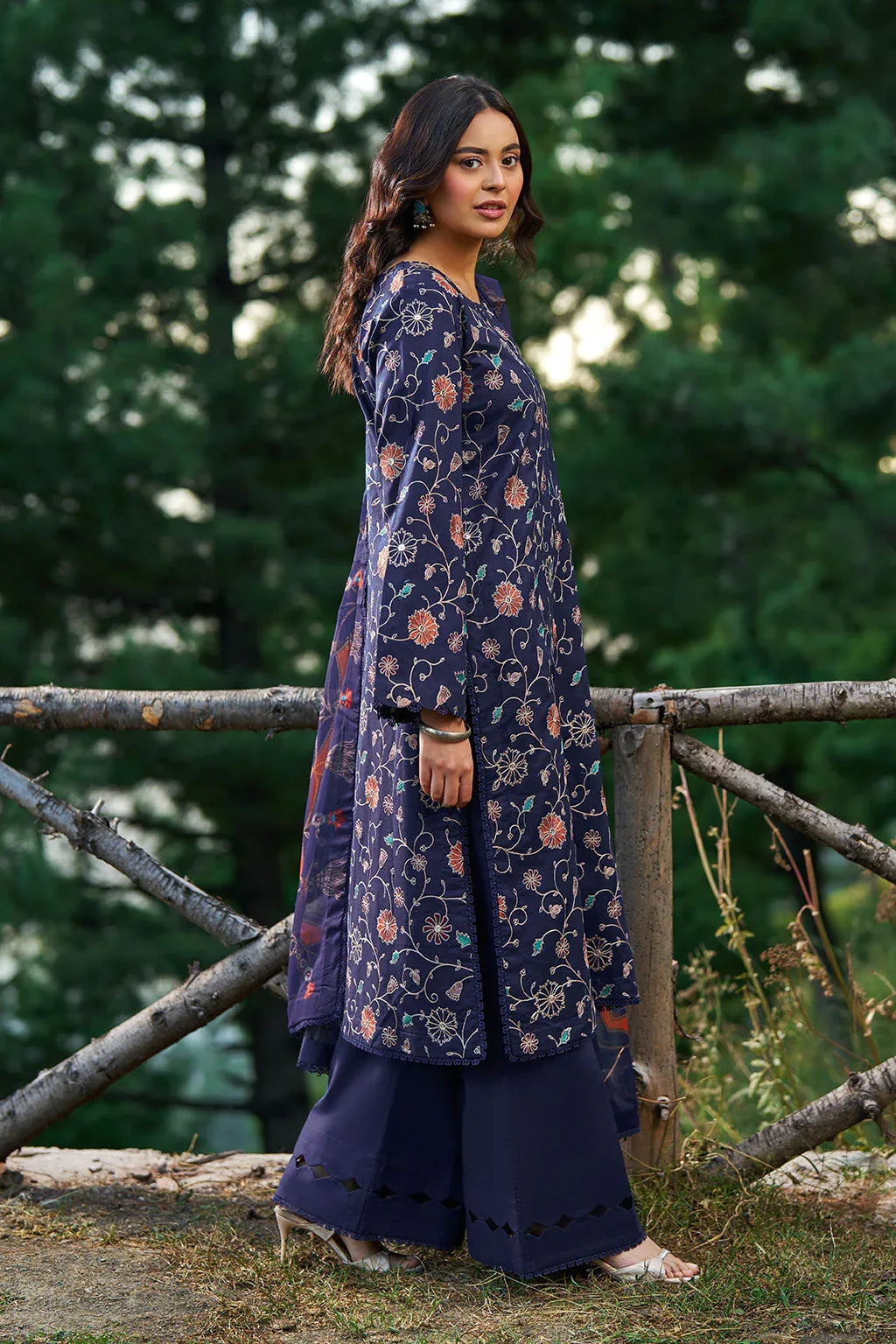 Ramsha | Riwaj Winter Collection | J-707 - Rang-e-Khaas