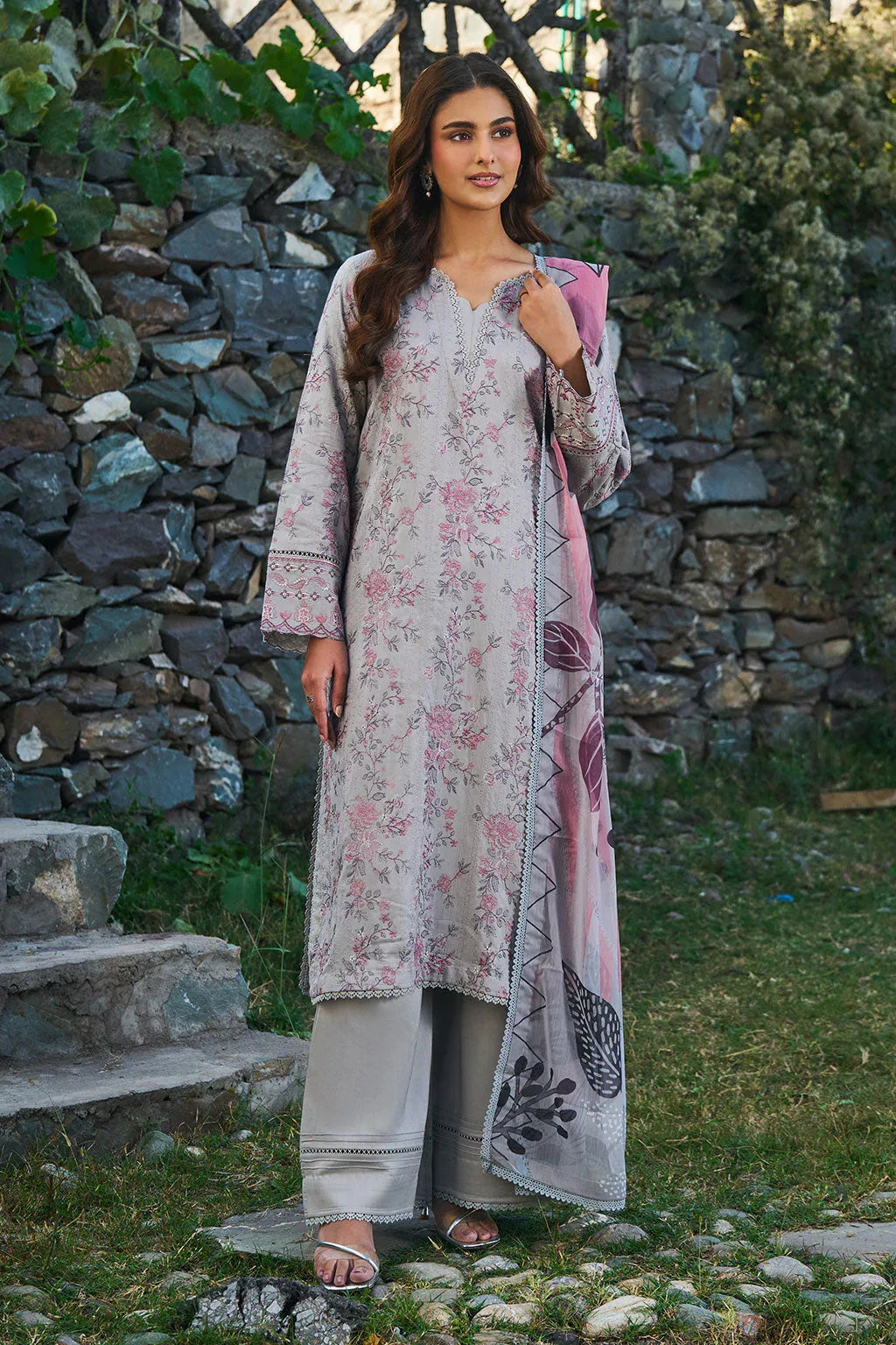 Ramsha | Riwaj Winter Collection | J-706 - Rang-e-Khaas