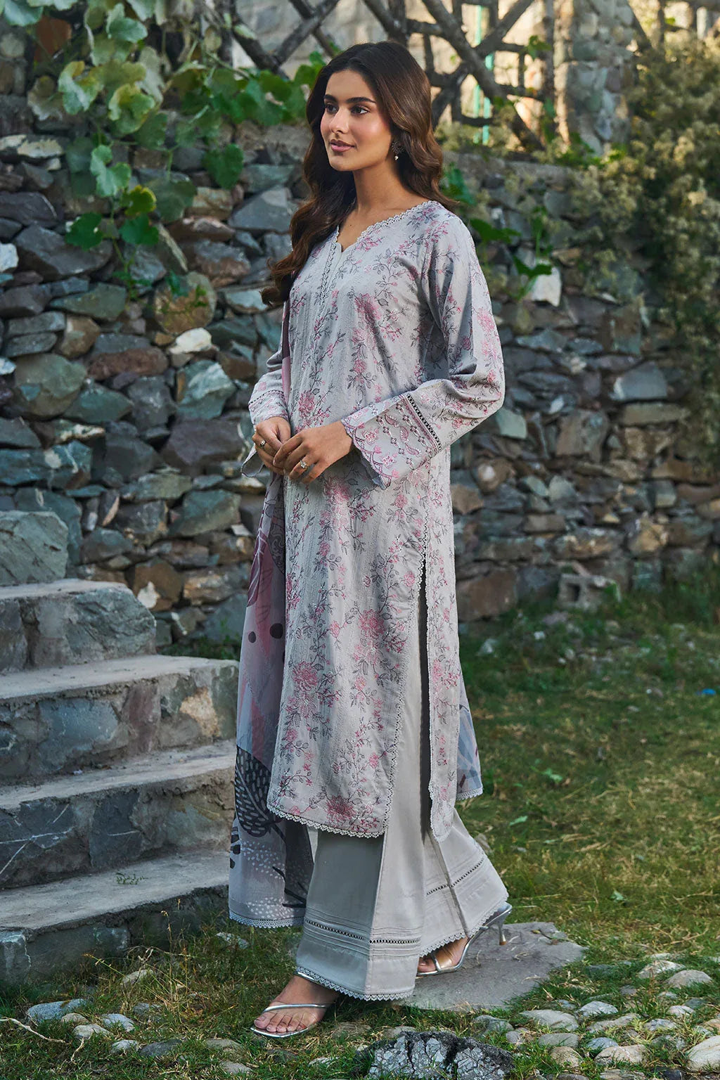 Ramsha | Riwaj Winter Collection | J-706 - Rang-e-Khaas