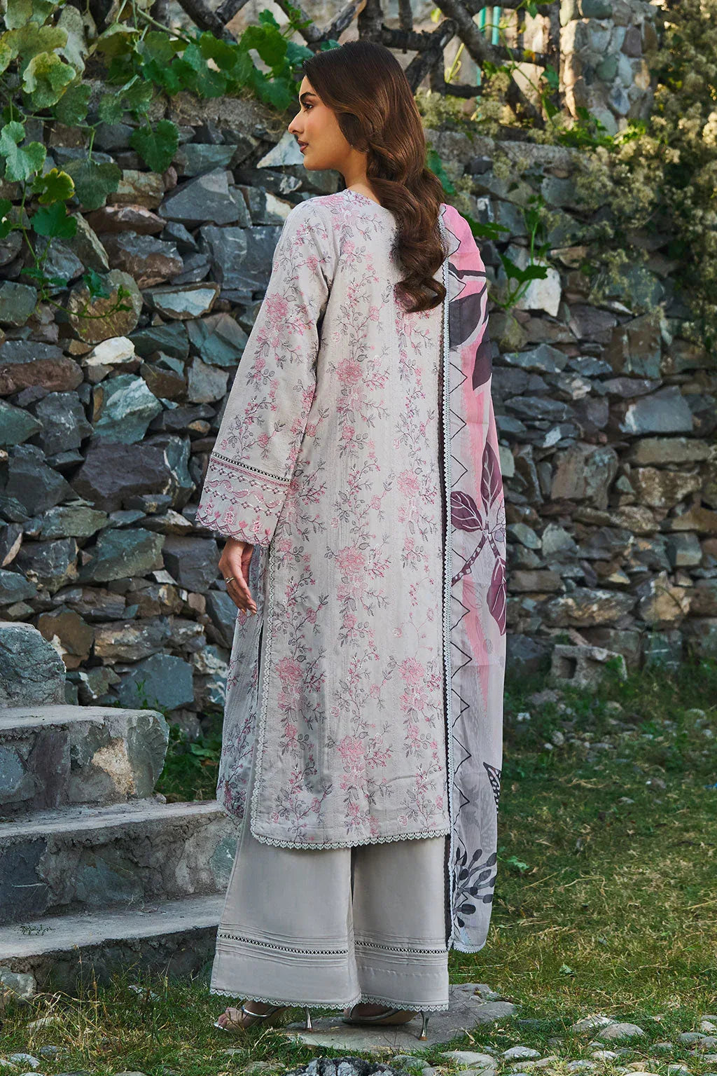 Ramsha | Riwaj Winter Collection | J-706 - Rang-e-Khaas