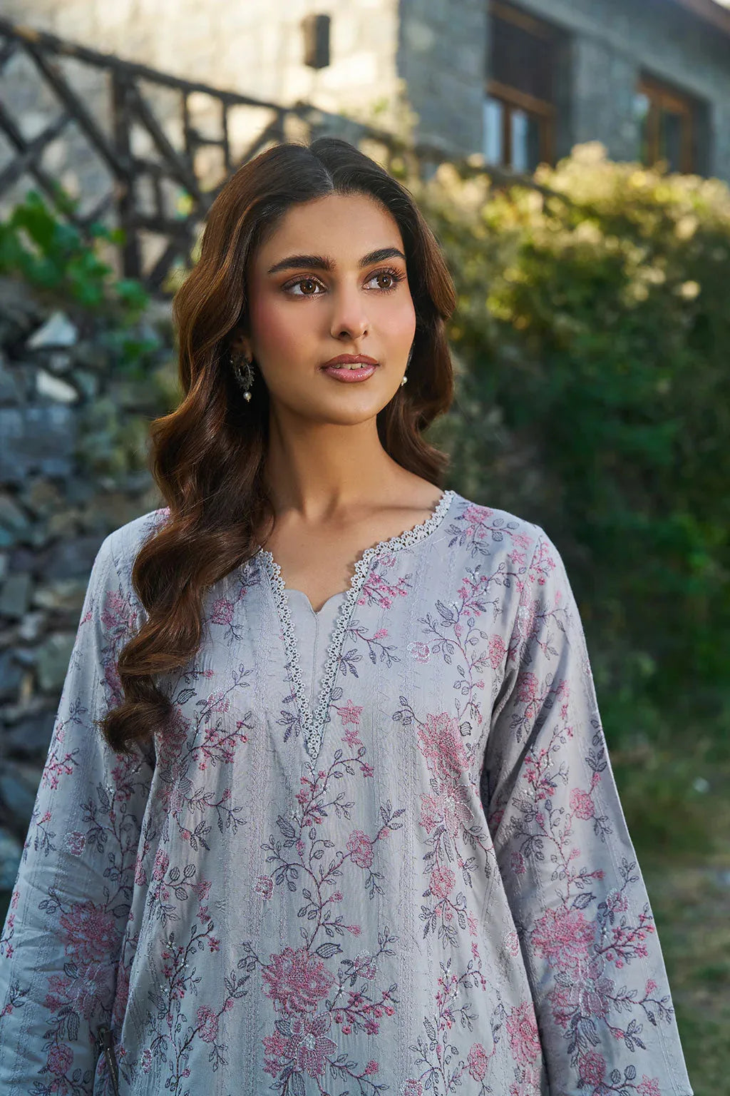 Ramsha | Riwaj Winter Collection | J-706 - Rang-e-Khaas