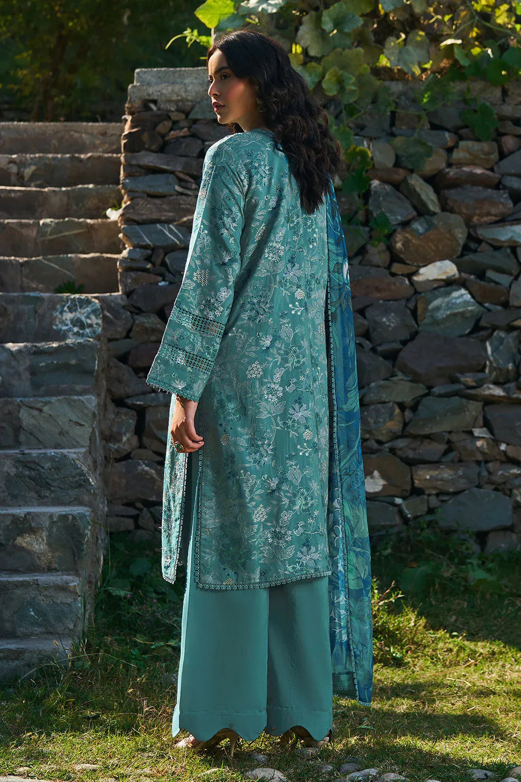 Ramsha | Riwaj Winter Collection | J-701 - Rang-e-Khaas