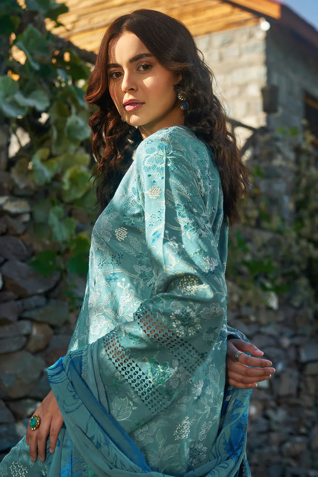 Ramsha | Riwaj Winter Collection | J-701 - Rang-e-Khaas