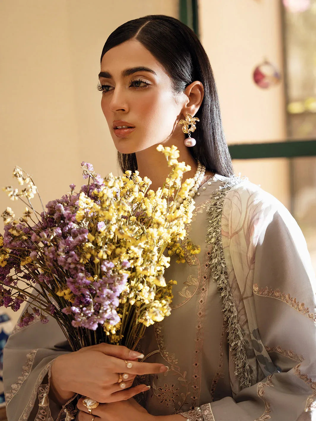 Izel | Dastak Luxury Lawn | SAAYE - Rang-e-Khaas