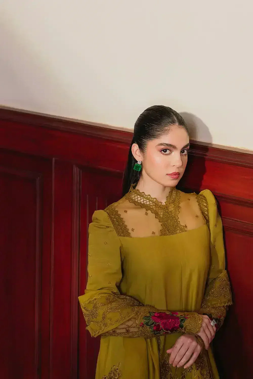Saira Rizwan | Winter 23 | INAYA SR-03 - Rang-e-Khaas
