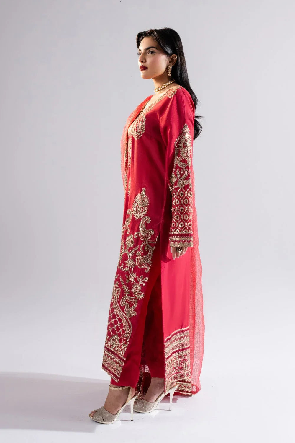 Maryum N Maria | Luna Formals | SELAH - Rang-e-Khaas